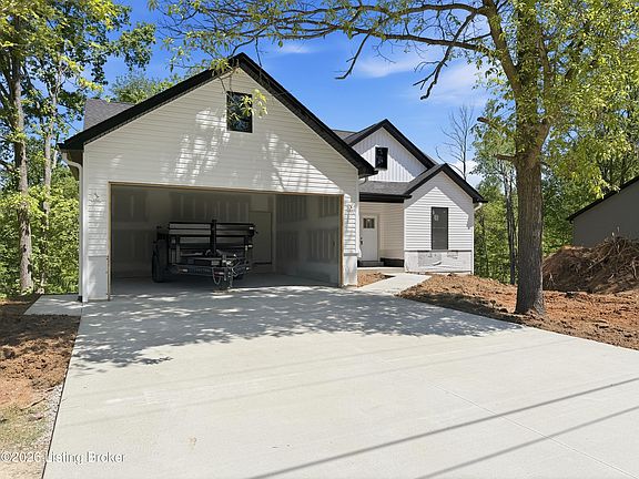 3rd image of 220 Quail Run Rd