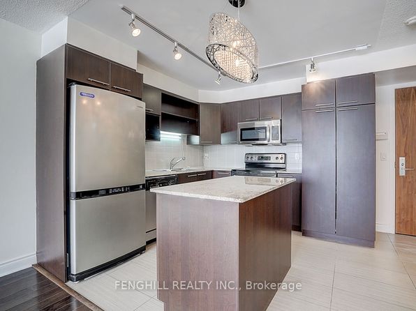 37 Galleria Pkwy #709, Markham, ON L3T 0A5