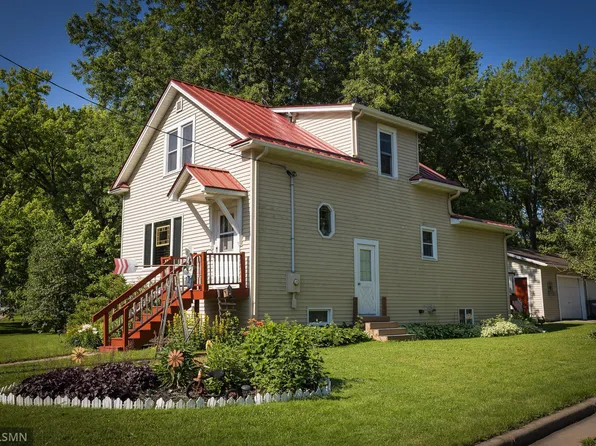 261 N Lockwood St, Woodville, WI 54028