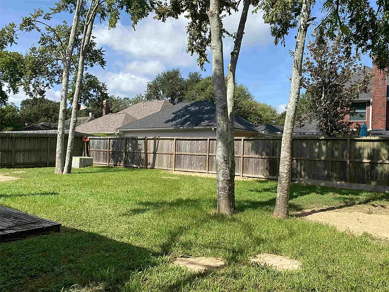 623 Old Colony Dr — Photo 18