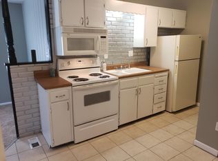 2509 S Westport Rd #B, Independence, MO 64052