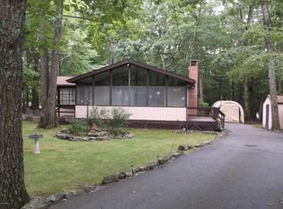 101 Redwood Ct, Milford, PA 18337