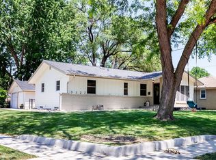 3127 Lindlavista Way, Des Moines, IA 50310