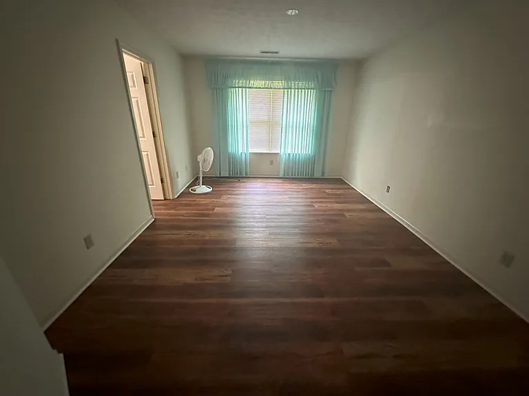 3004 Village Park North Dr — Photo 32