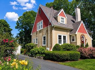 10 Fern Cir, Brockton, MA 02301