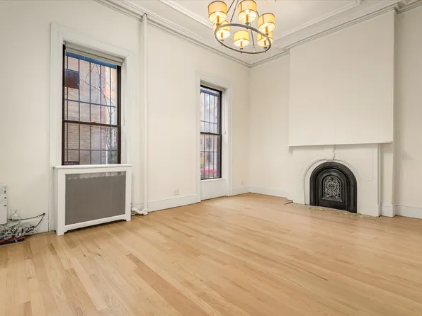 238 Lafayette Avenue image 6 of 21