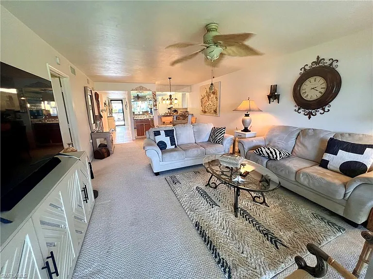 4240 Chantelle Dr #B103 — Photo 4
