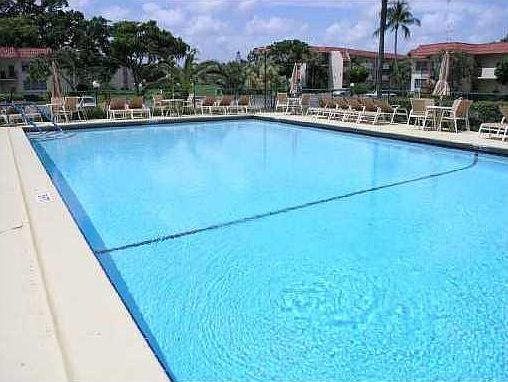 3rd image of 671 S Hollybrook Dr APT 207