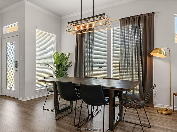 4th image of 1764 Lonetree Dr
