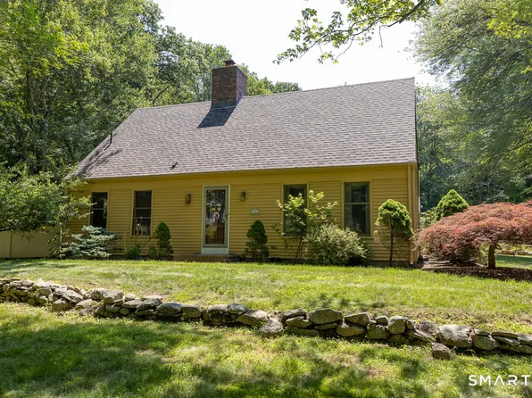 2 Pheasant Hill Lane, Old Saybrook, CT 06475