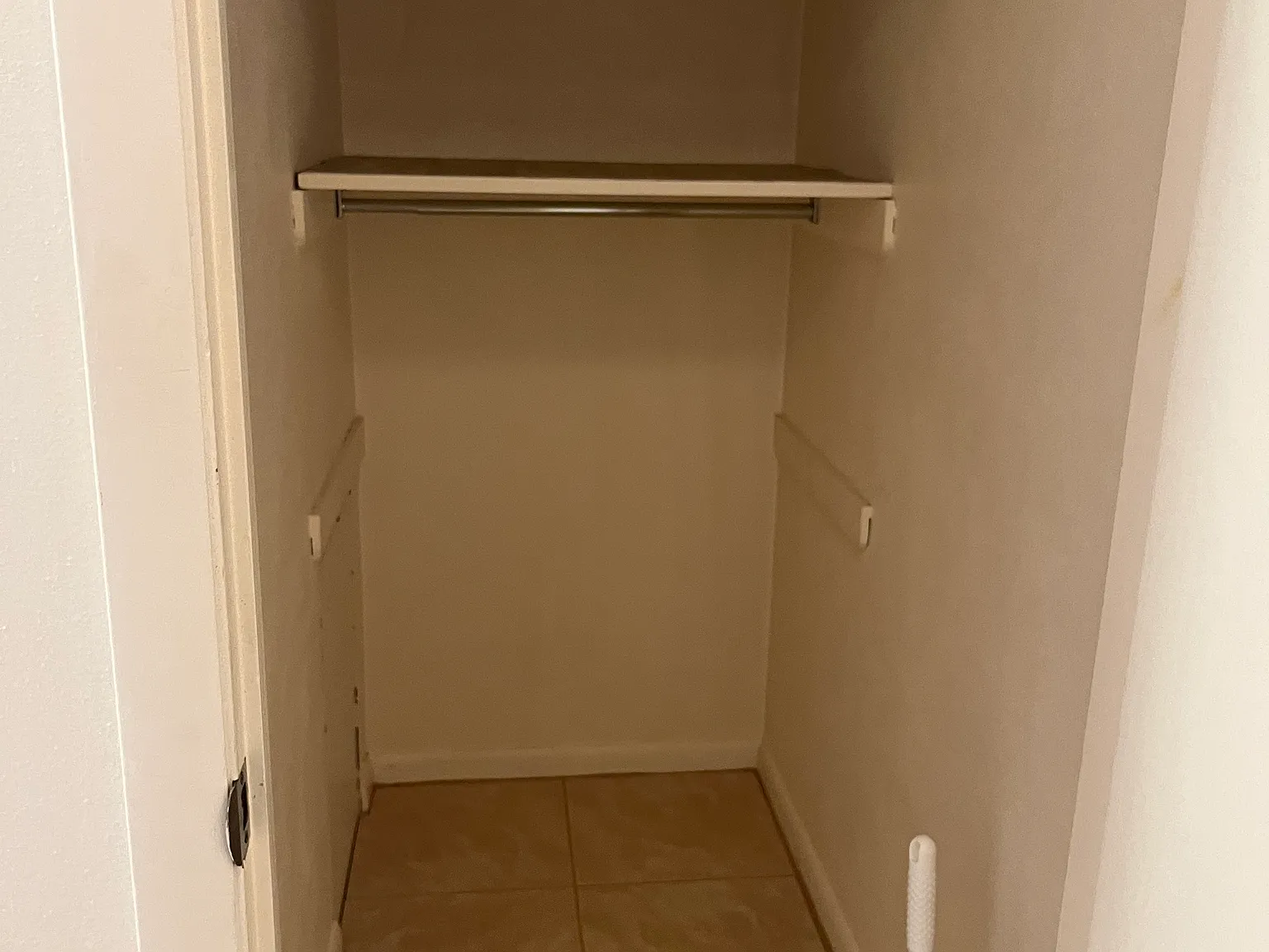 1 bed, 700 sqft, $900 — Photo 4