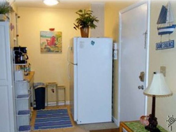 2nd image of 2096 Estero Blvd #8