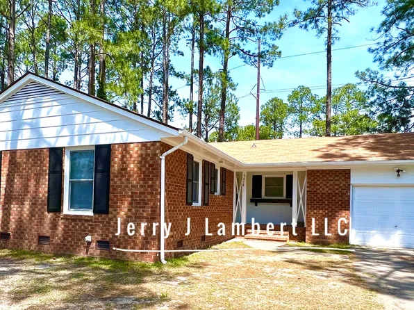 5414 Chesapeake Rd, Fayetteville, NC 28311