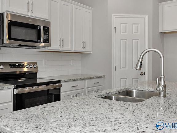 5th image of 104 Ackert Dr