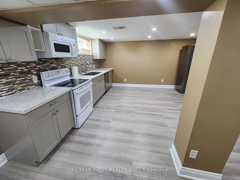 5 Ludgate Dr #BASEMENT — Photo 8