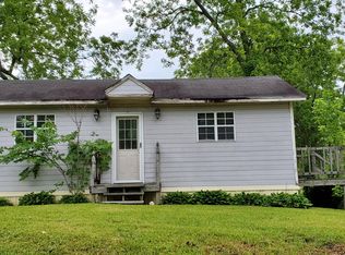 154 Grove St, West Point, MS 39773