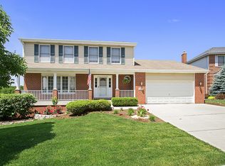 1288 Durham Ln, Lemont, IL 60439