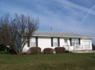 610 E Roosevelt Rd, Philo, IL 61864