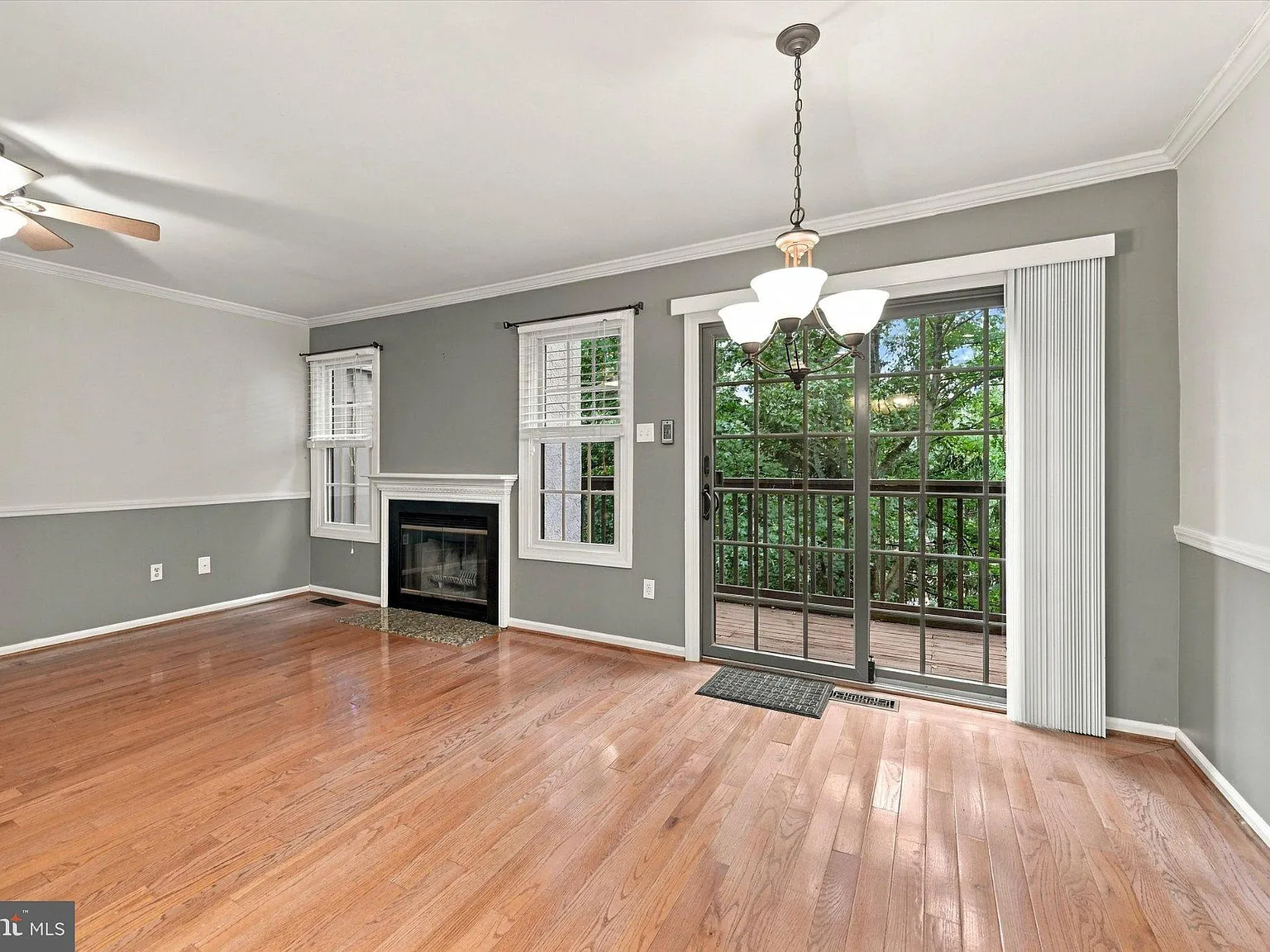 2 bed, 2.5 bath, 1260 sqft, $2,700 — Photo 3
