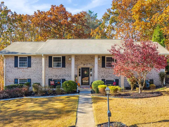 1626 Lake Marina Dr, Hixson, TN 37343