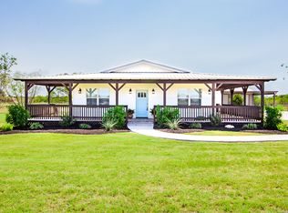 166 Shannon Rdg, Floresville, TX 78114