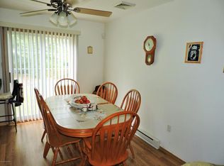 156 White Pine Trl, East Stroudsburg, PA 18301
