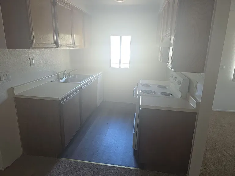 2577 Anchor Ave — Photo 7