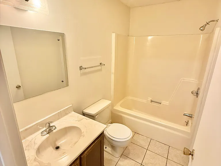 342 Old Gray Station Rd #B — Photo 2