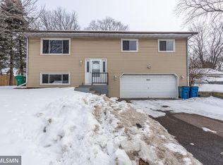 6431 E River Rd, Minneapolis, MN 55432