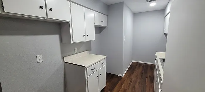 3 bed, 1.0 bath, 1056 sqft, $1,795 — Photo 4