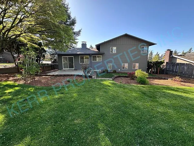 1160 NW Bella Vista Pl — Photo 16