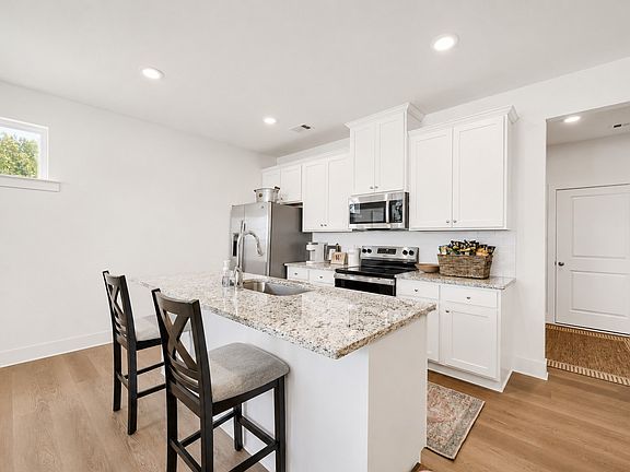 2nd image of 2056 Woodbine Way
