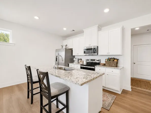 2056 Woodbine Way, Bethlehem, GA 30620