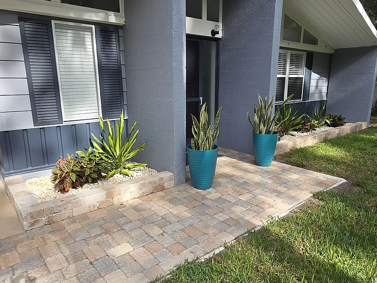 47 Nottingham Ln — Photo 31
