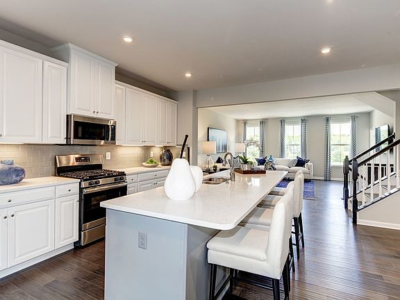 McPherson Grand Porch