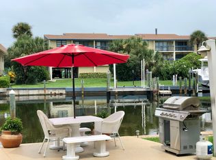 184 117th Ave APT 4, Treasure Island, FL 33706