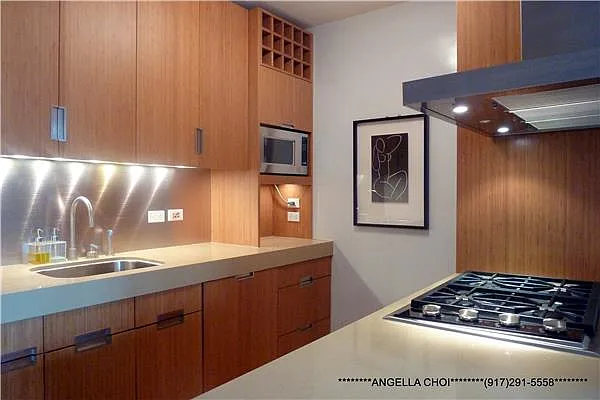 Rented by R New York | media 30