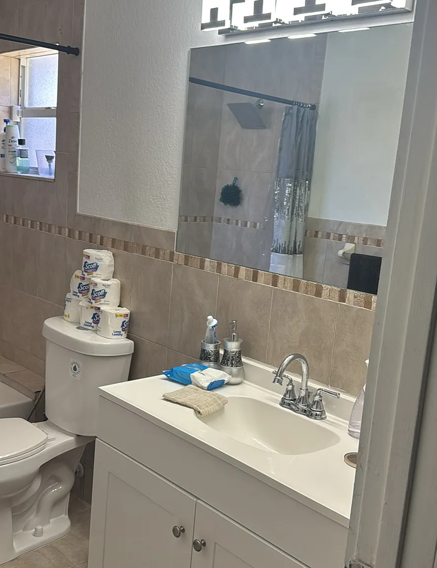 2 bed, 950 sqft, $2,200 — Photo 4