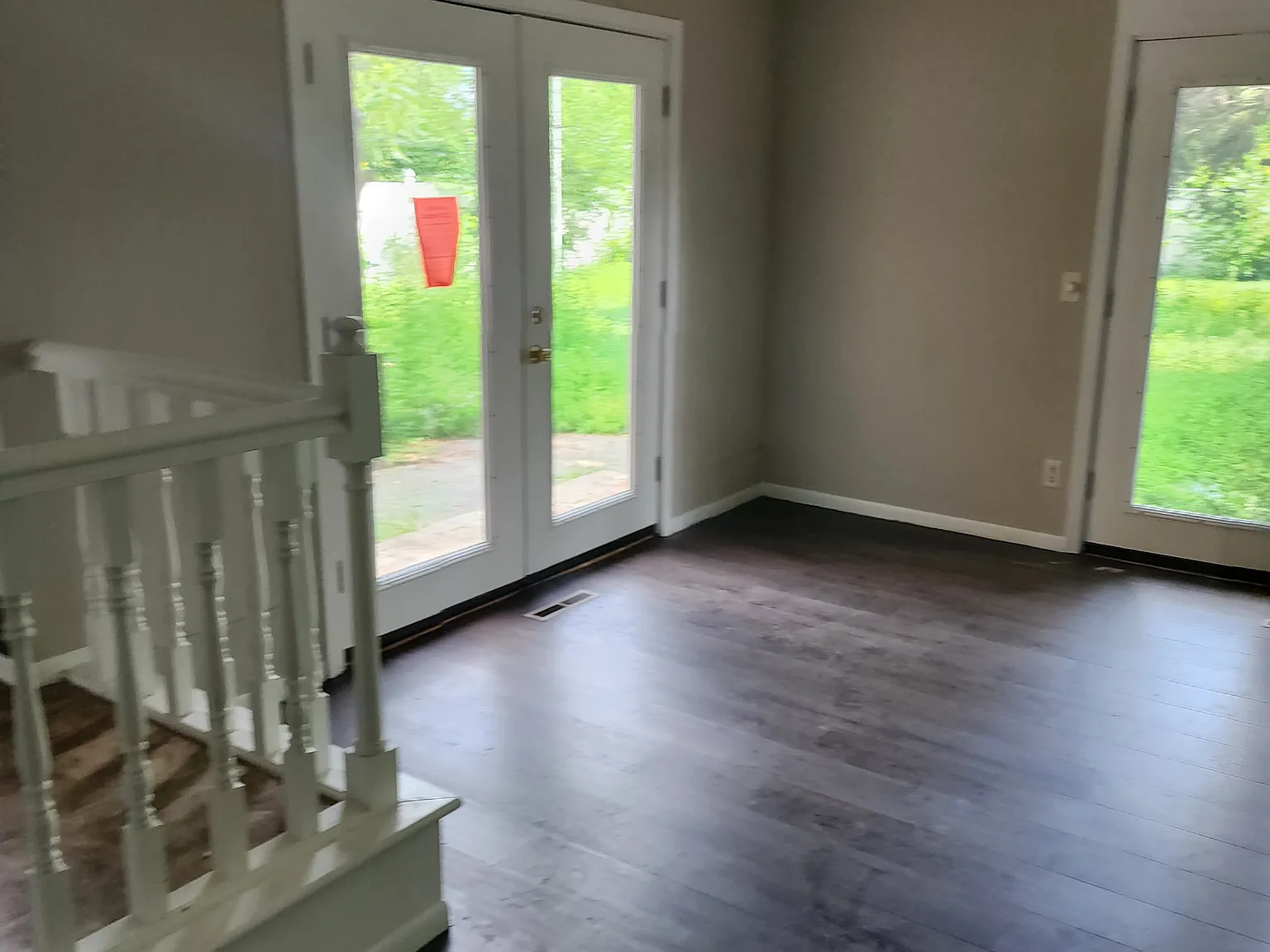 5 bed, 2700 sqft, $2,800 — Photo 3