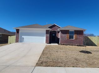 517 Colorado St, Farmington, AR 72730