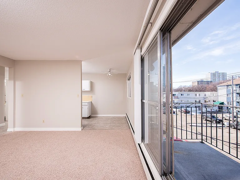 10250 118th St NW — Photo 9