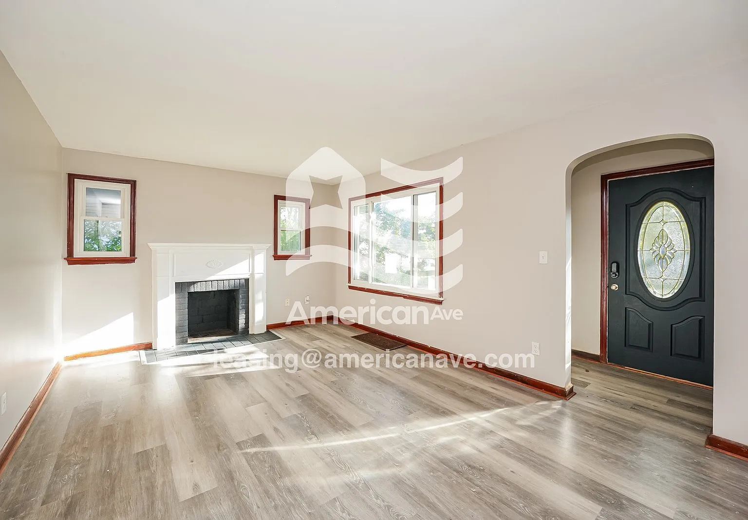 2 bed, 1.0 bath, 926 sqft, $1,197 — Photo 2