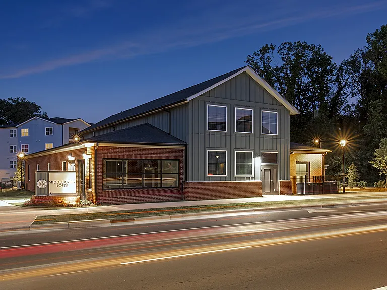 Middle Creek Lofts — Photo 3