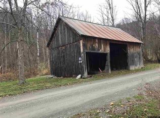 202 Prosser Hollow Rd, Petersburgh, NY 12138