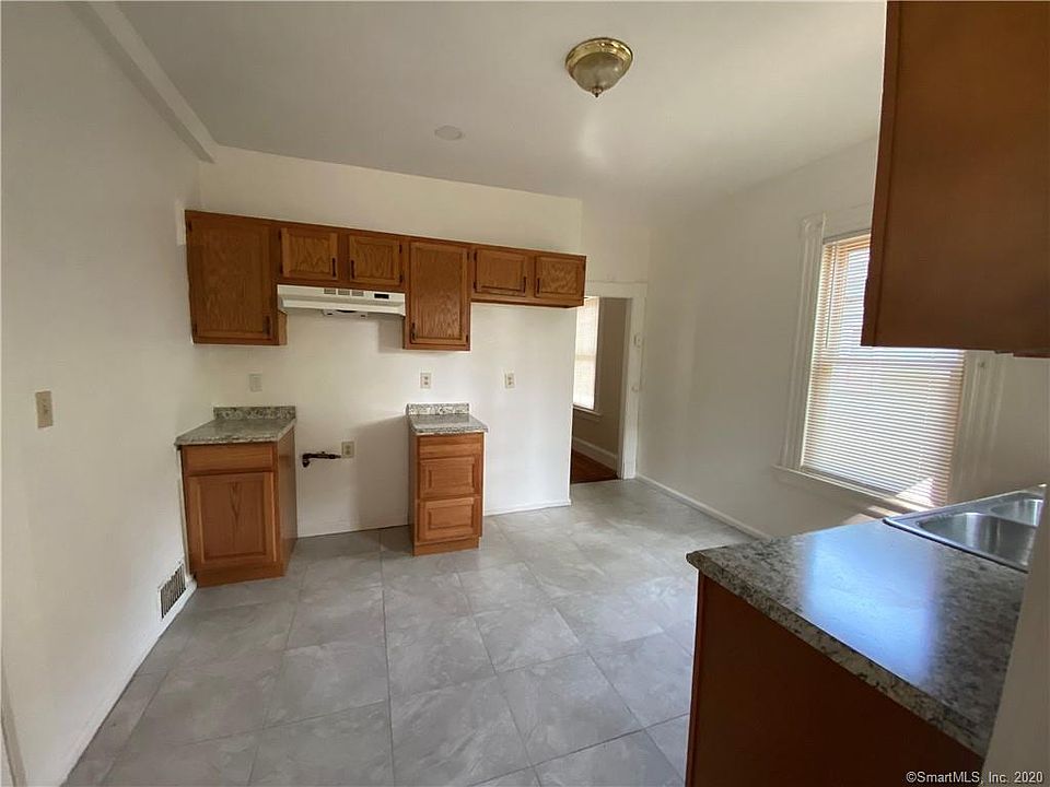 285 Sargeant St Hartford, CT, 06105 Apartments for Rent Zillow