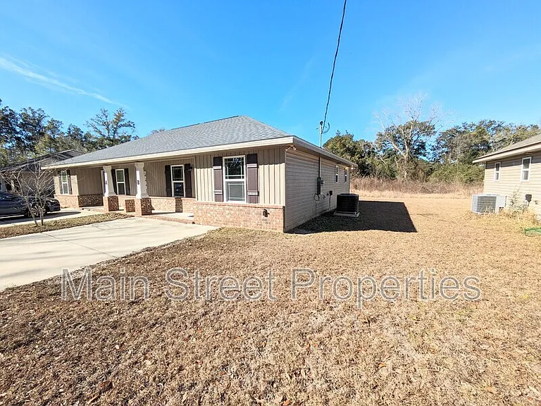 7799 Ira Dr #B — Photo 2