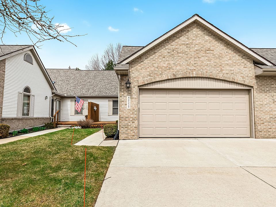 1st image of 44524 Meadowcreek Ln