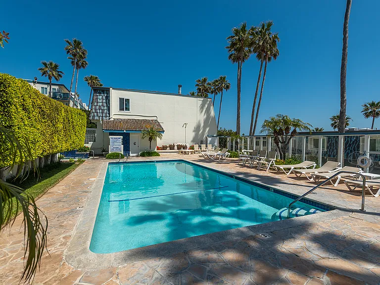 11844 Beach Club Way — Photo 36