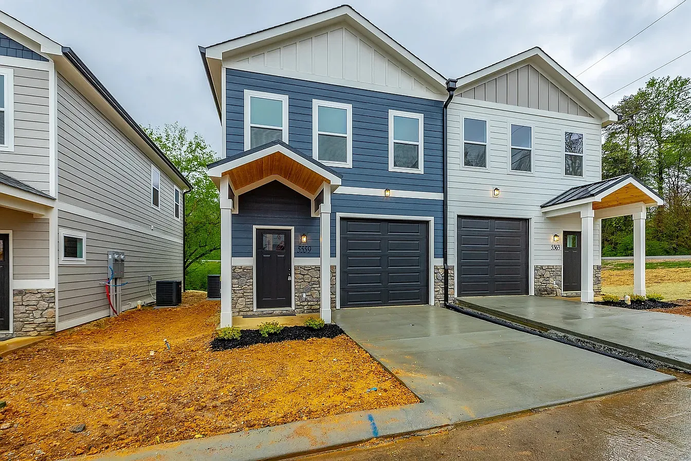 5559 Stream Lane - 1 — Photo 3