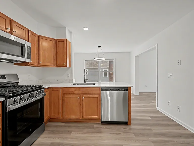 21 Whitmore Ln #1 — Photo 18